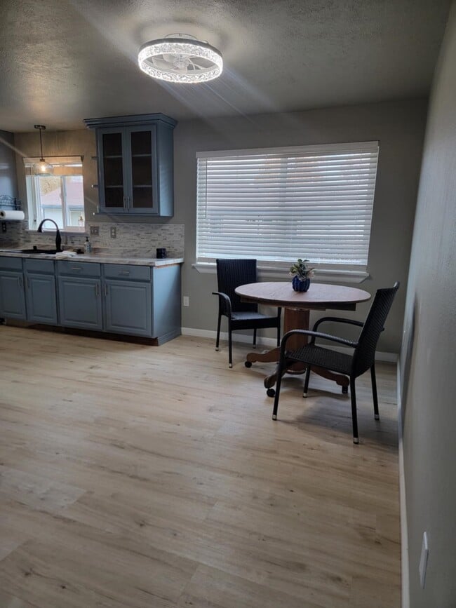 Photo - 1120 Horne Rd