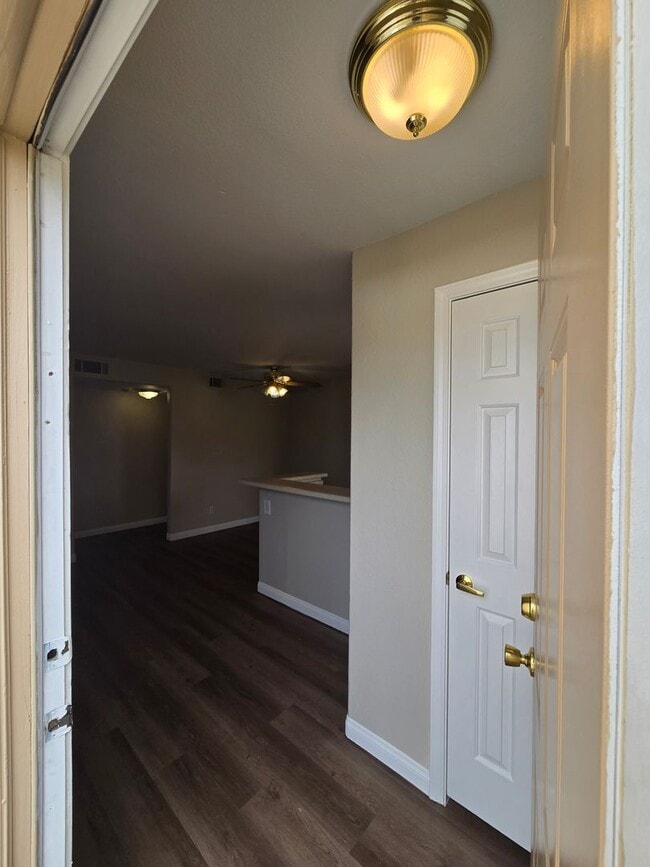 Building Photo - 2987 Juniper Hills Blvd
