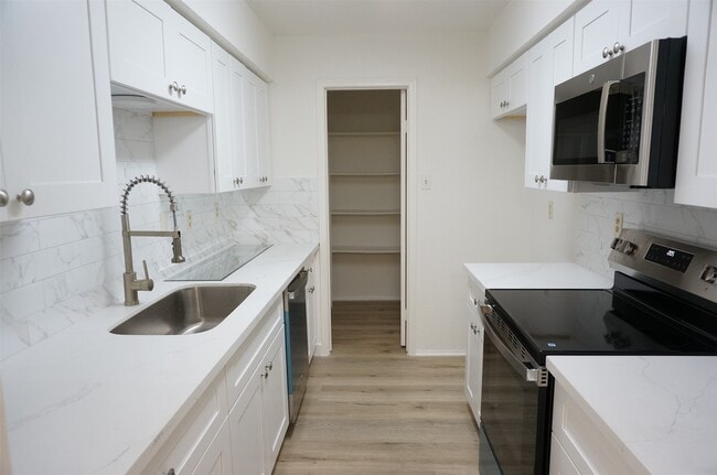 Photo - 7400 Bellerive Dr Unit 901