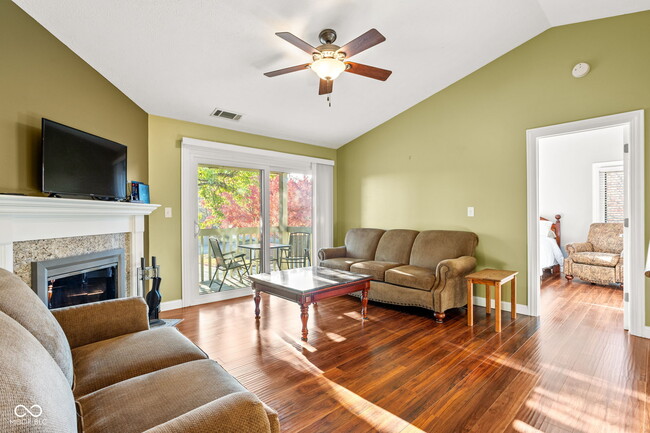 Photo - 4530 Village Ct Unit 5