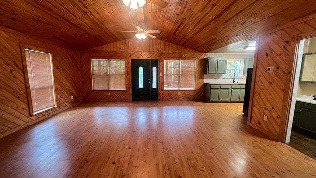 Photo - 22712 Creekwood Dr