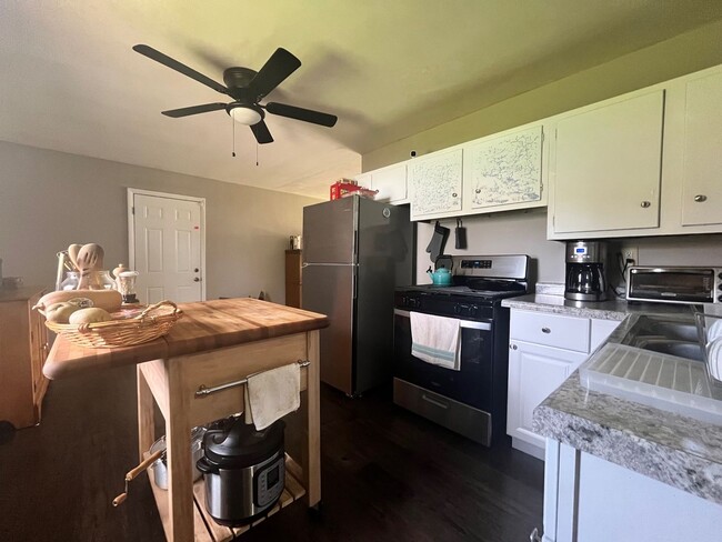 Photo - 3 Bedroom Home With A Large Fully-Fenced Yard