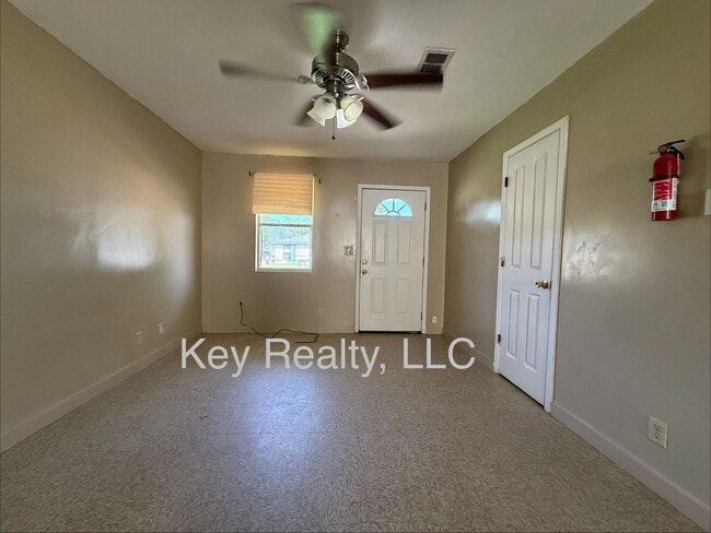 Photo - ****413 - B Hickory St. - Pineville