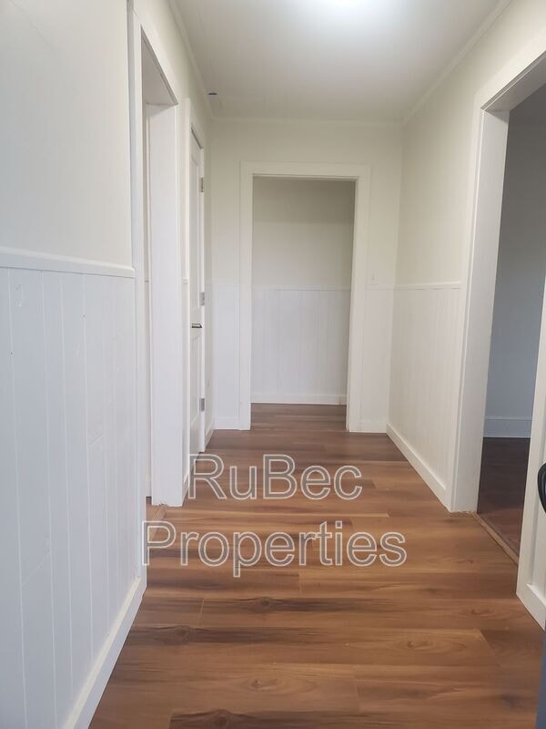 Photo - 15640 Ewart Rd