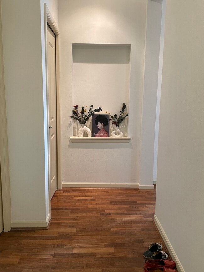 Photo - 124 Bellevue Ave E Unidad 701