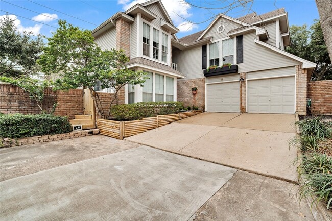 Building Photo - 12800 Briar Forest Dr