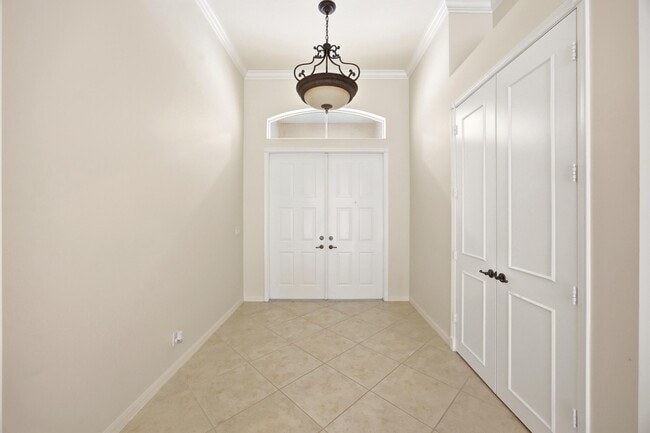 Photo - 195 Sedona Way