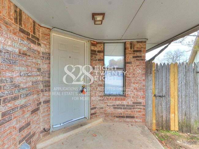 Photo - Now Touring & Available for Move in! 3 Bed/1.5 Bath Duplex in West Norman!