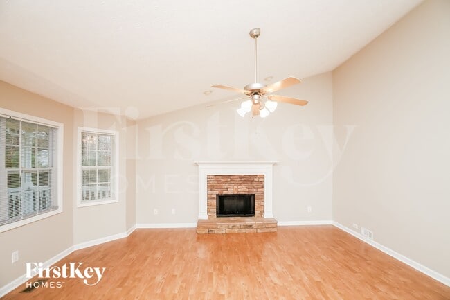 Photo - 385 Fairview Oak Pl