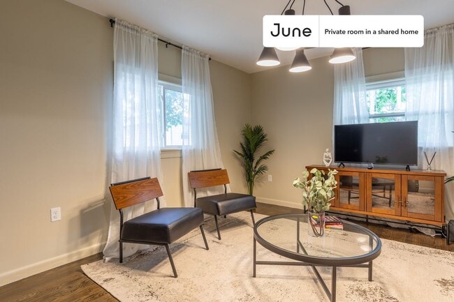 Photo - Room in Shared 6 bed/4 bath home Unit C