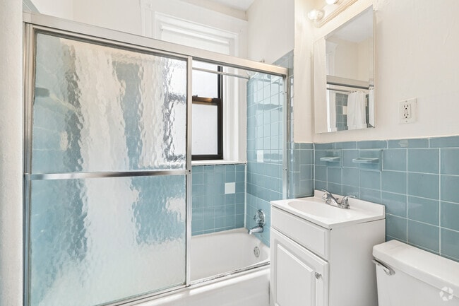 1BR, 1BA - 500SF - Bathroom