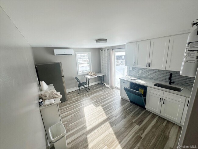 Photo - 15 Mida Ct Unit 2A