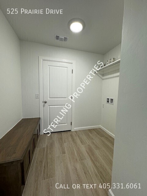 Photo - 525 Prairie Dr