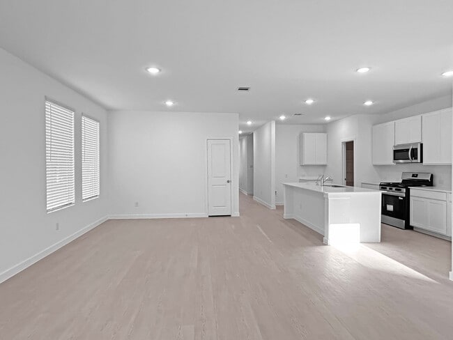 Photo - 2025 Construction | 3/2 + Flex | Easy Potranco/TX-211/Hwy 90