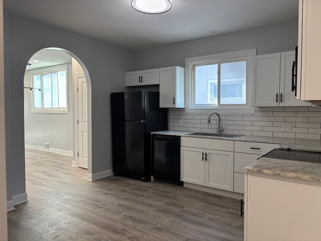 Photo - 239 West Ave Unit 1