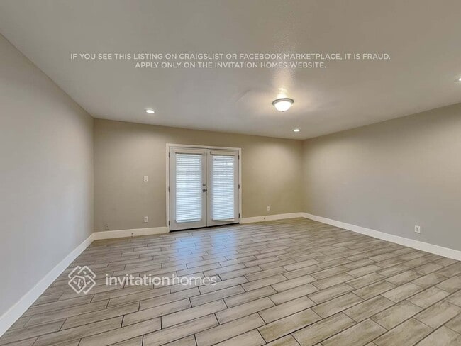 Photo - 3105 S Jentilly Ln