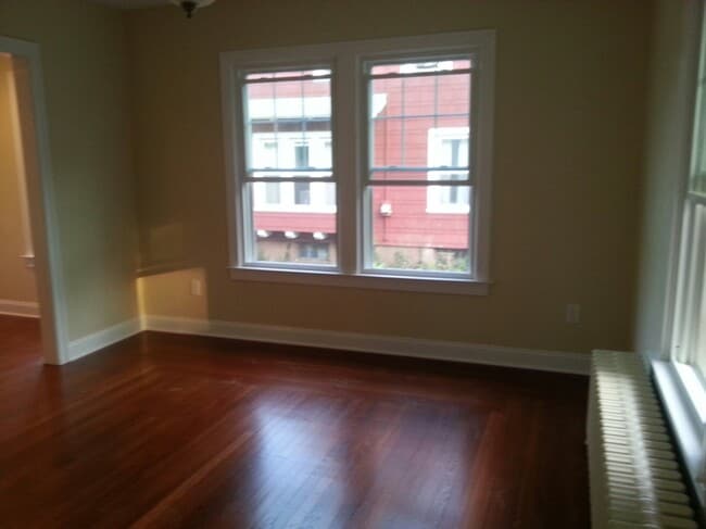 Photo - 356 Townsend Ave