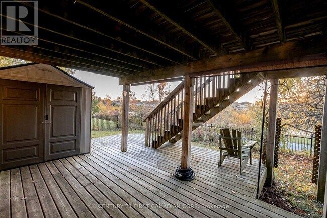 Photo - 1841 Foxwood Ave