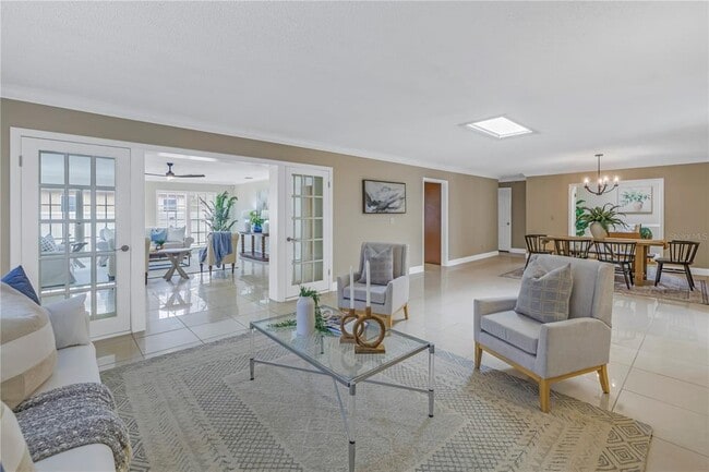 Photo - 2267 Heron Cir