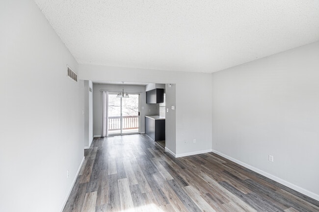 Photo - 2282 Highland Hill Dr Unit 2282 Highland Hill Dr