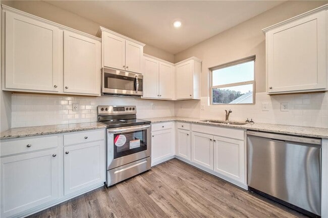 Photo - 21 Belfield Ct