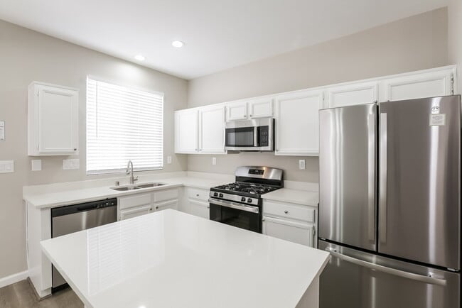 Photo - 9782 Vista Crest Ave