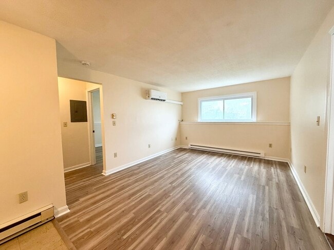 Photo - 63 W Rosemont Ave Unit 63 W. Rosemont Ave #1