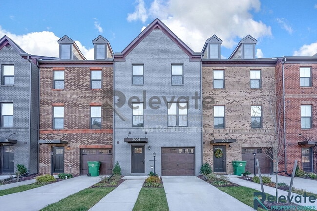 Building Photo - 2008 Old Manchester St