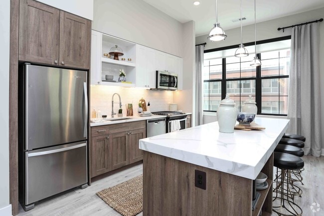 2BR, 2BA - 1,073 SF
