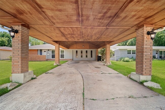 Photo - 2835 Dragonwick Dr