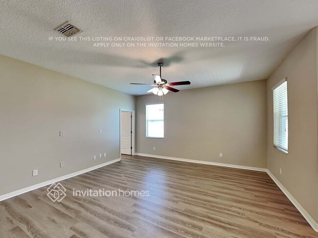 Photo - 525 19th St NW