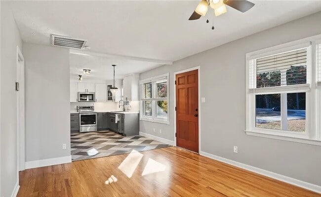 Photo - 2529 Sycamore St