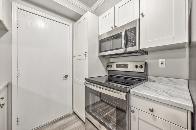 Photo - 1489 E 120th St