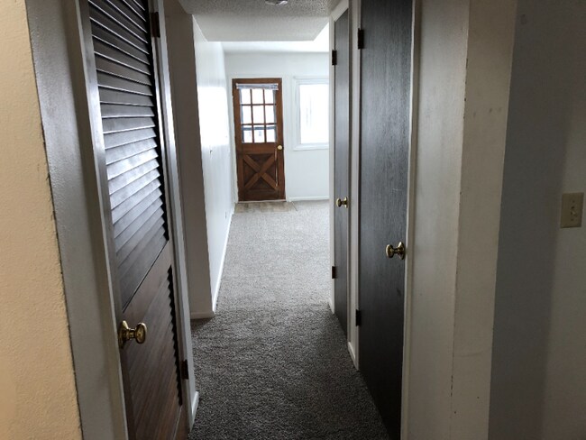 Photo - 1927 NW Hickory Ln