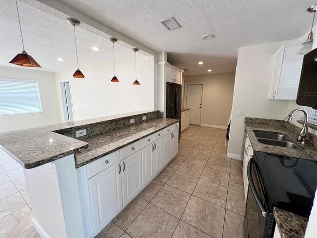 Photo - 5535 24th Ave N