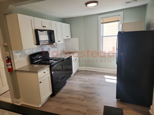 Photo - 411 Chester Pike Unit 2nd Floor