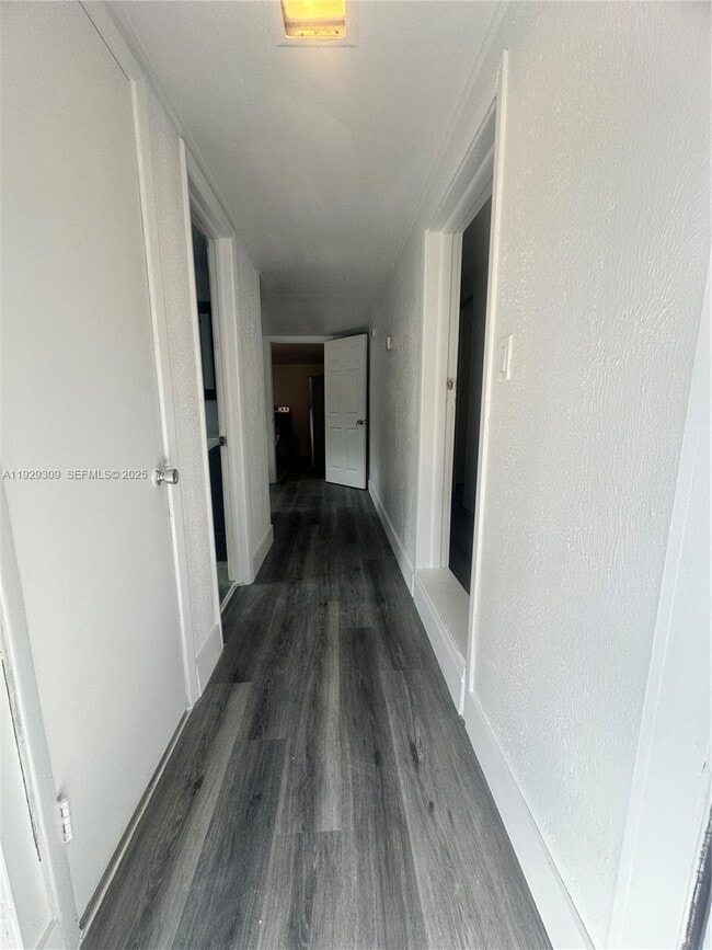 Photo - 4762 Canal Rd