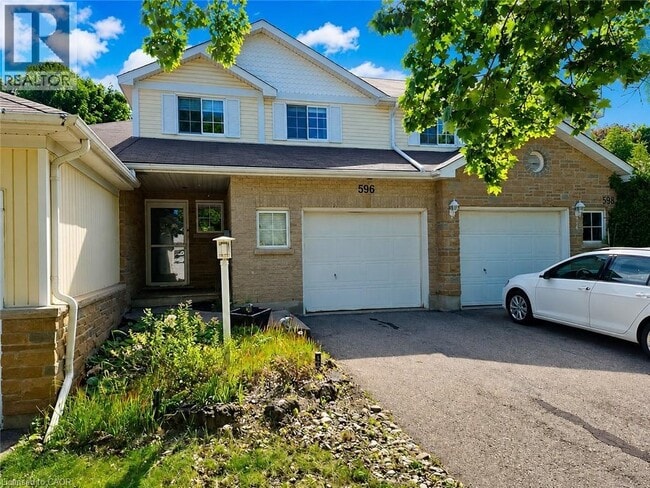 Photo - 596 Spinnaker Crescent