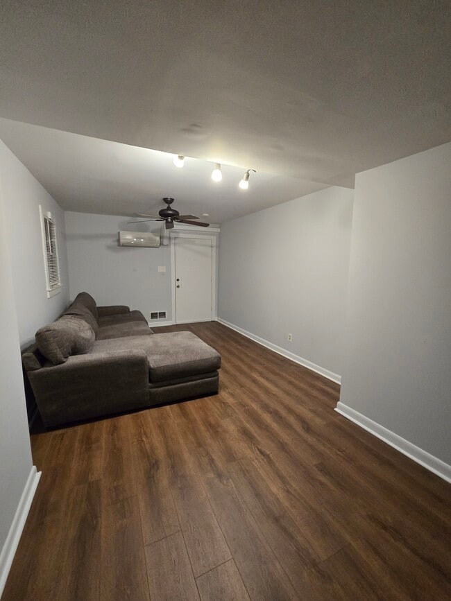 Living area - 1732 Ridgeway Ave NW Unit C