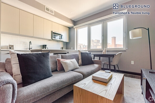Building Photo - 1313 L St NW Rental