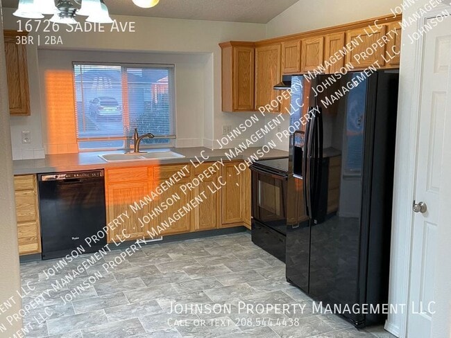 Photo - 16726 Sadie Ave