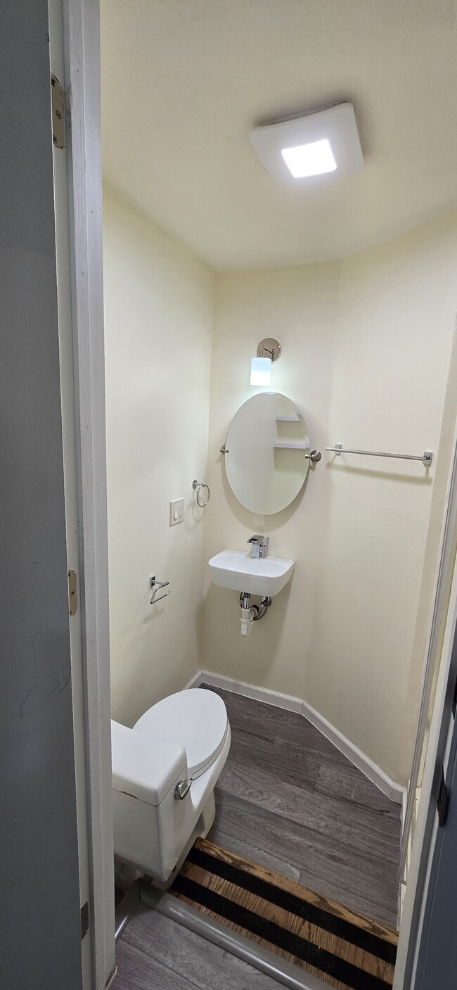 Bathroom - 713 5th St Unit #2 Studio