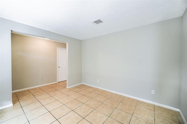 Photo - 12046 Sharpview Dr