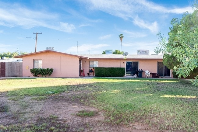 Photo - 14 on Eleventh