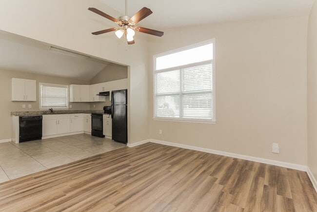 Photo - 5401 Venado St