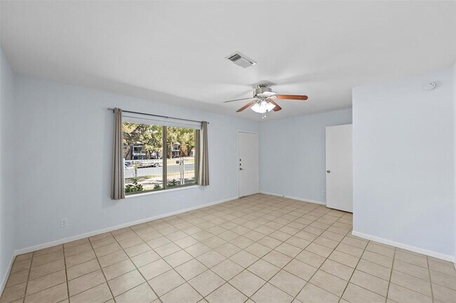 Photo - 3713 Menchaca Rd