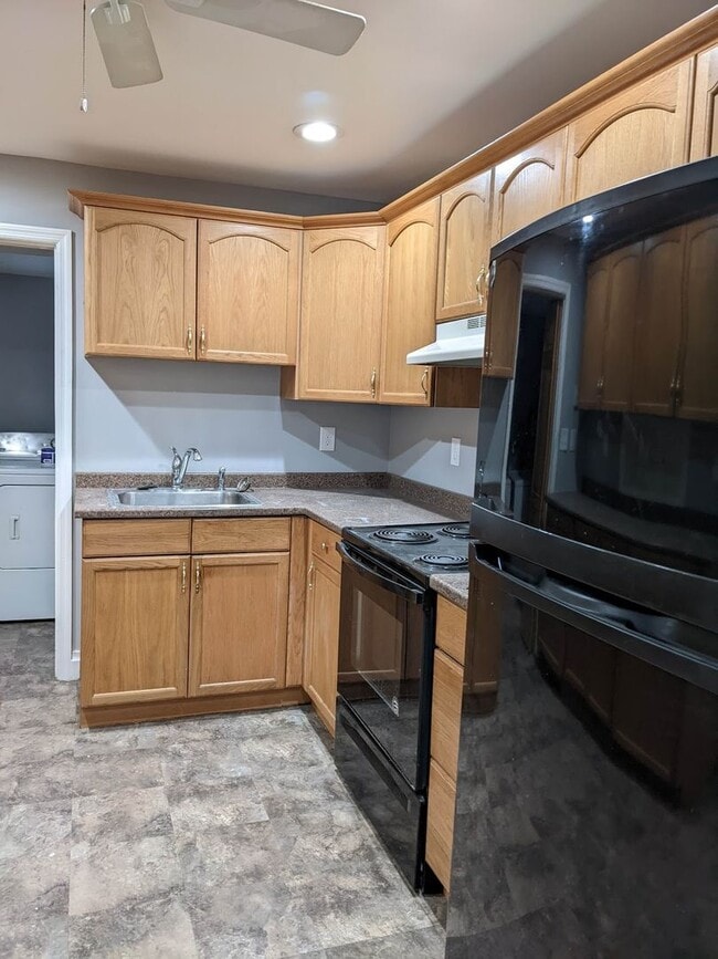 Photo - 2 - 3 Bedroom Rental in Emmaus!