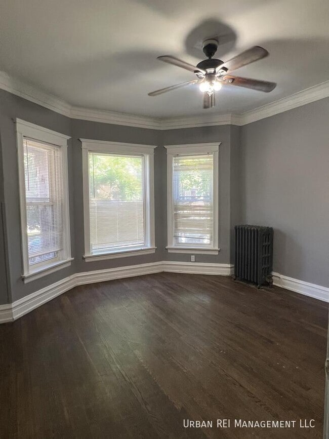 Photo - 6134 S St Lawrence Ave Unidad 1