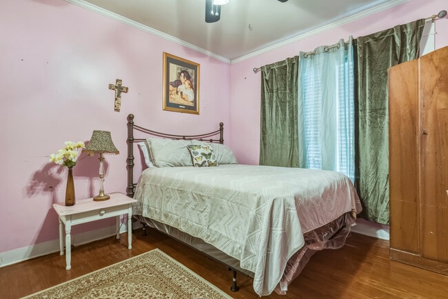 Photo - 412 Pinehill Dr