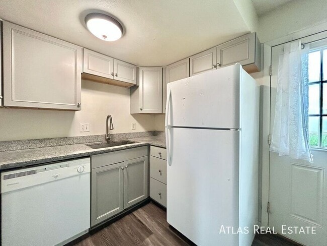 Photo - 3392 W 66th Pl Unidad 3